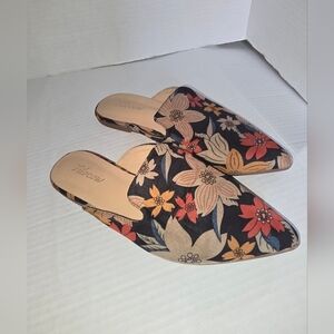 Tilocow Mules for Woman Comfortable Pointed Toe Backless Loafers Size 6